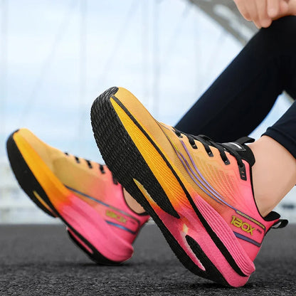 New Men's Carbon Plate Sneakers Outdoor Soft Sole Mesh Sports Shoes Running Shoes Light Anti-Slip Casual Couple Tennis Shoes